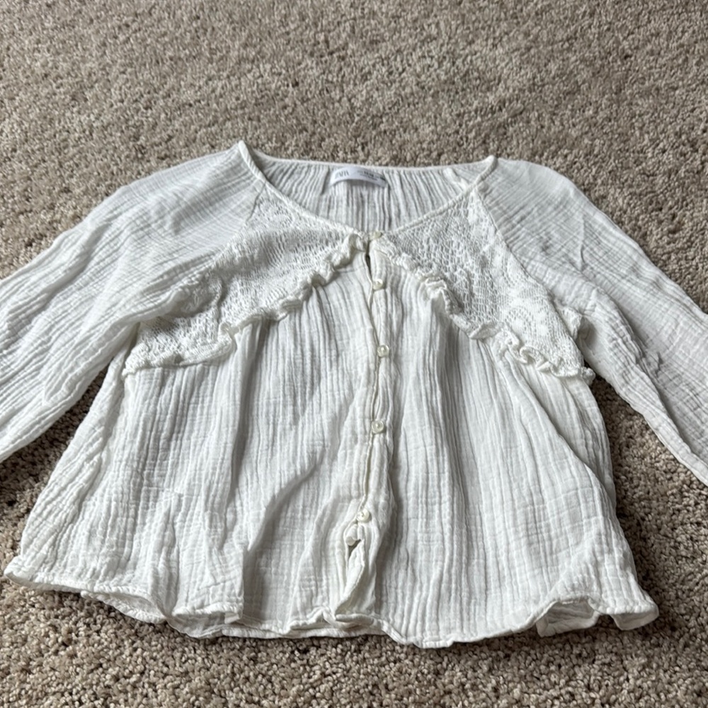 Zara White Ribbed Ruffled 3/4 Sleeve Blouse